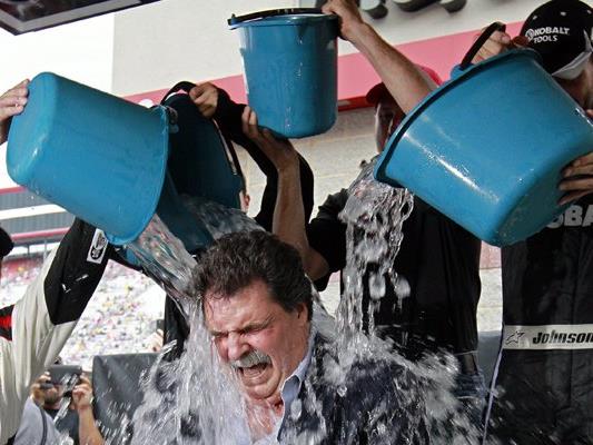 Die "Ice Bucket Challenge" ging 2014 um die Welt.