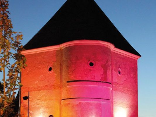 Das Veranstaltungsprogramm im Schloss Neugebäude kann sich sehen lassen Das Veranstaltungsprogramm im Schloss Neugebäude kann sich sehen lassen