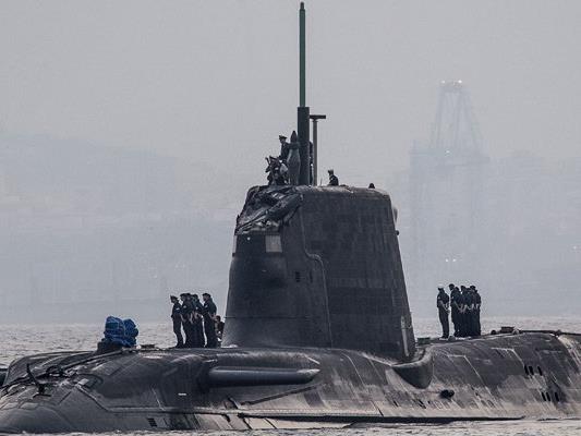 Das Atom-U-Boot "Ambush" bei seinem ungeplanten Halt in Gibraltar.