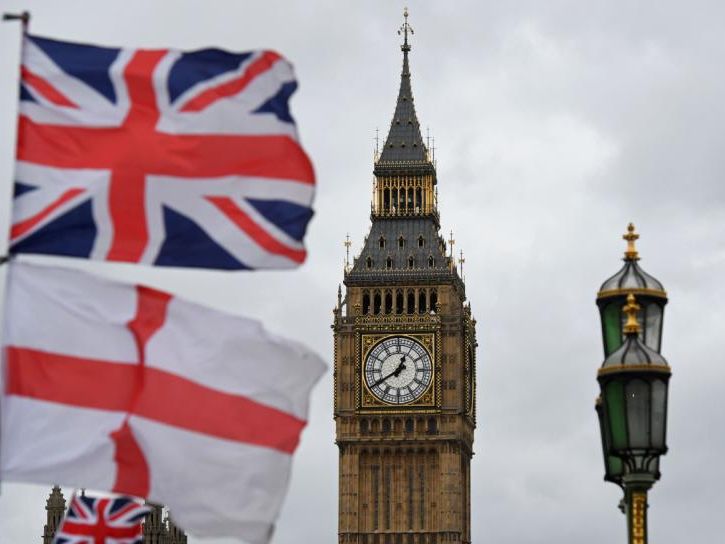 Briten stehen laut Prognosen vor Wirtschaftsrückgang Briten stehen laut Prognosen vor Wirtschaftsrückgang