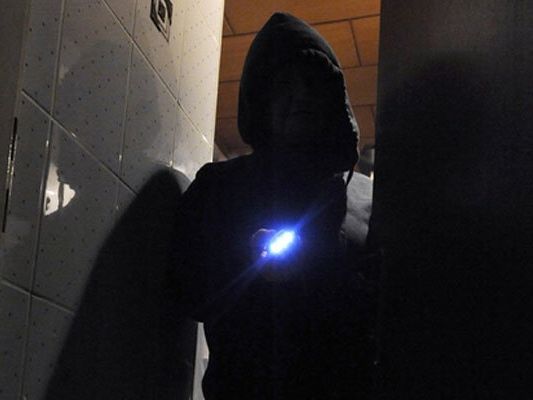 Die Ermittler konnten Verdächtige der "Home Invasion" ausforschen. Die Ermittler konnten Verdächtige der "Home Invasion" ausforschen.
