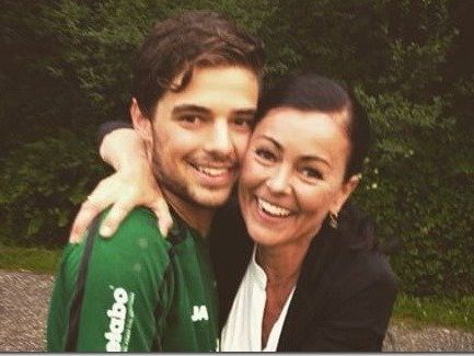 Jonas Gamper mit Mutter Renate will mit Langenegg zum zweiten Mal Meister mit einem Wälderteam werden Jonas Gamper mit Mutter Renate will mit Langenegg zum zweiten Mal Meister mit einem Wälderteam werden