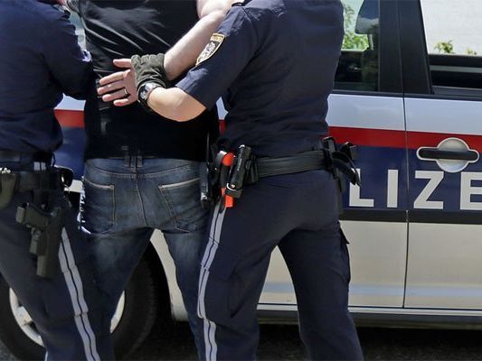 Der 17-Jährige wurde dingfest gemacht. Der 17-Jährige wurde dingfest gemacht.
