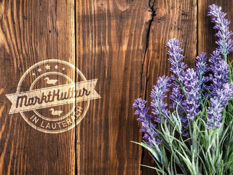 Schwerpunkt: Lavendel und italienische Köstlichkeiten Schwerpunkt: Lavendel und italienische Köstlichkeiten
