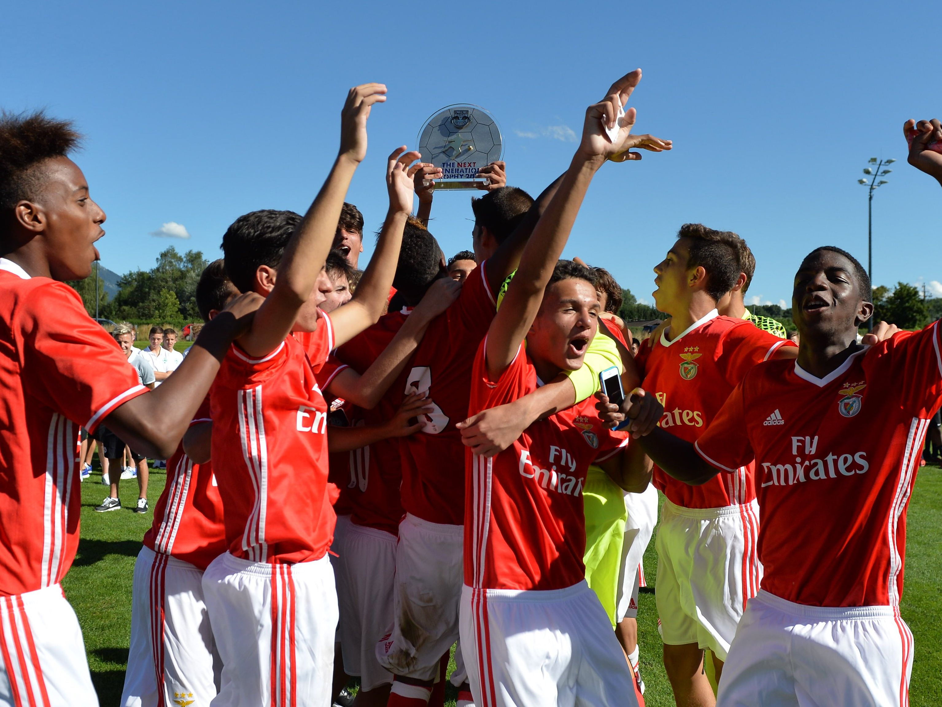 Benfica Lissabon gewinnt die Next Generation Trophy in Salzburg. Benfica Lissabon gewinnt die Next Generation Trophy in Salzburg.
