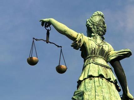 Ein 32-Jähriger steht wegen Vergewaltigung in Salzburg vor Gericht