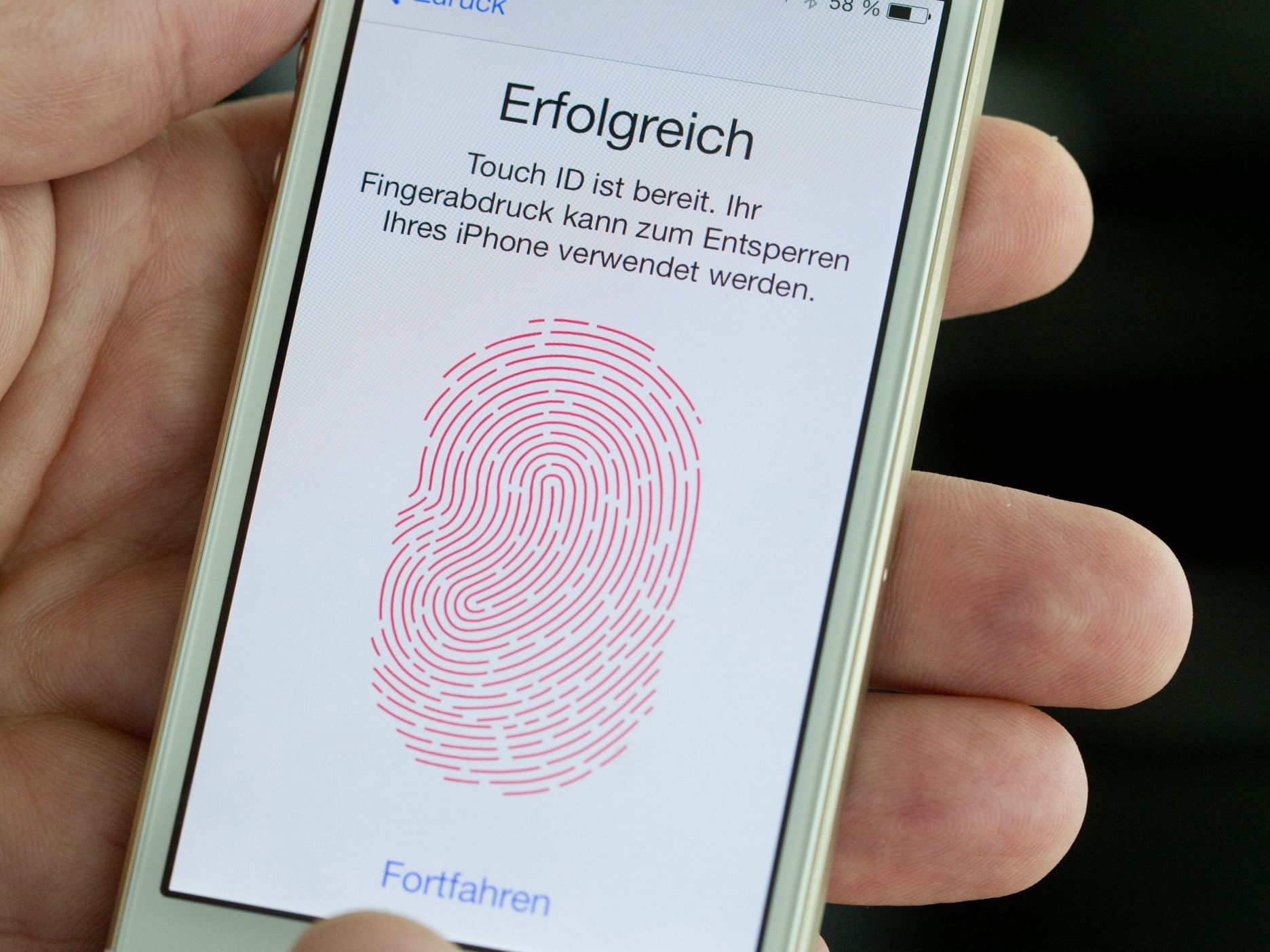 Der Fingerabdruck wurde auf einfachem Fotopapier ausgedruckt Der Fingerabdruck wurde auf einfachem Fotopapier ausgedruckt