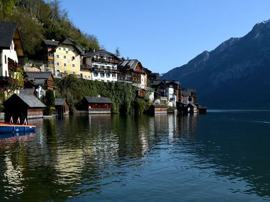 Der 84-Jährige bekam beim Schwimmen plötzlich Kreislaufprobleme. Der 84-Jährige bekam beim Schwimmen plötzlich Kreislaufprobleme.