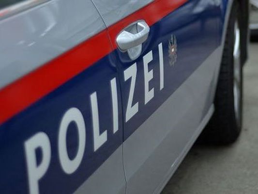 Noch gibt es keine konkreten neuen Hinweise zur Toten auf der S1. Noch gibt es keine konkreten neuen Hinweise zur Toten auf der S1.