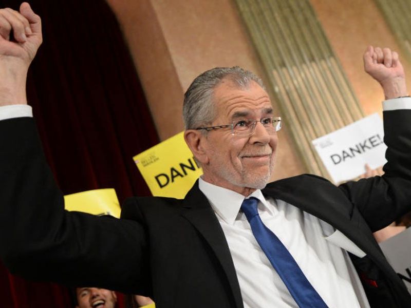 Es besteht kein Grund zur Sorge, Van der Bellen ist pumperlgsund. Es besteht kein Grund zur Sorge, Van der Bellen ist pumperlgsund.