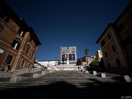 Spanische Treppe soll künftig nachts geschlossen bleiben Spanische Treppe soll künftig nachts geschlossen bleiben