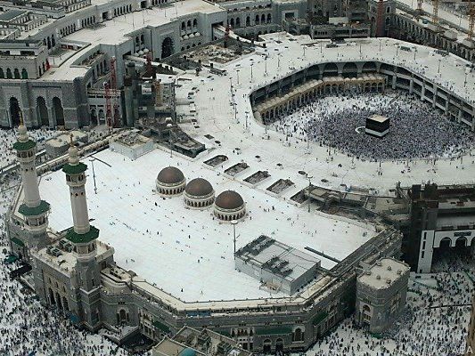 Für Moslems ist die Pilgerfahrt Pflicht Für Moslems ist die Pilgerfahrt Pflicht