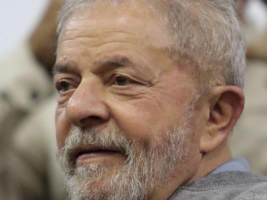 Im schlimmsten Fall drohen Lula über 32 Jahre Haft