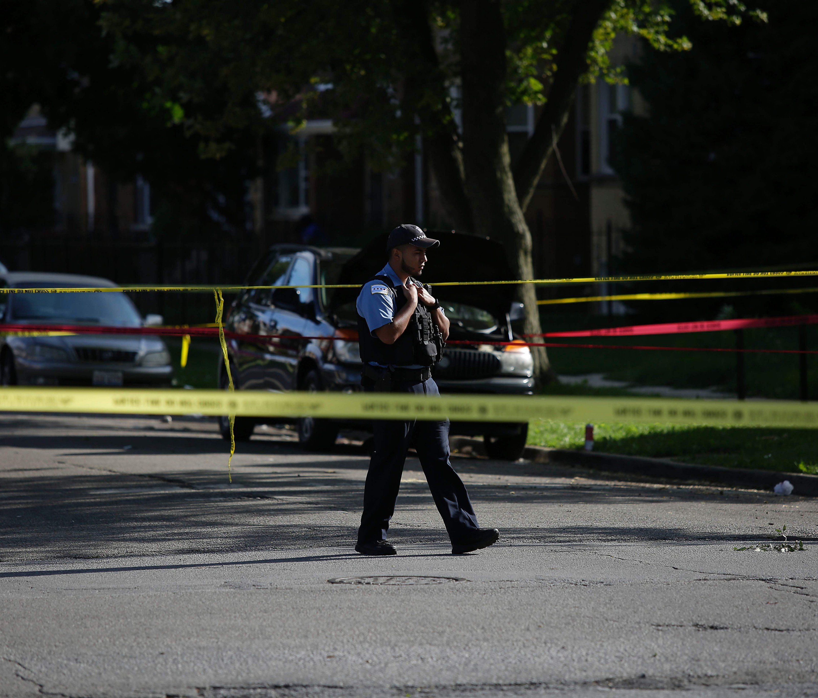 Die meisten Morde in Chicago gehen auf Waffengewalt zurück. Die meisten Morde in Chicago gehen auf Waffengewalt zurück.