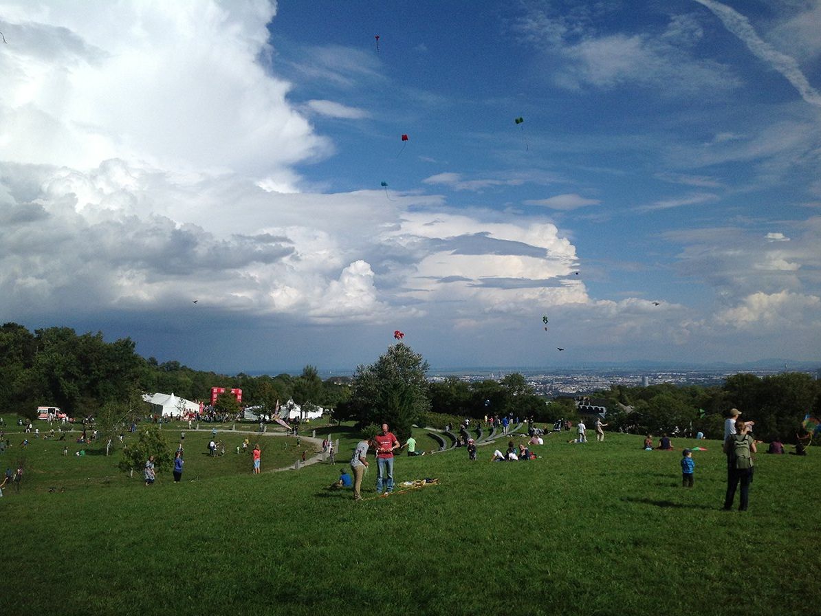 Beim Drachenflugfest Am Himmel Beim Drachenflugfest Am Himmel