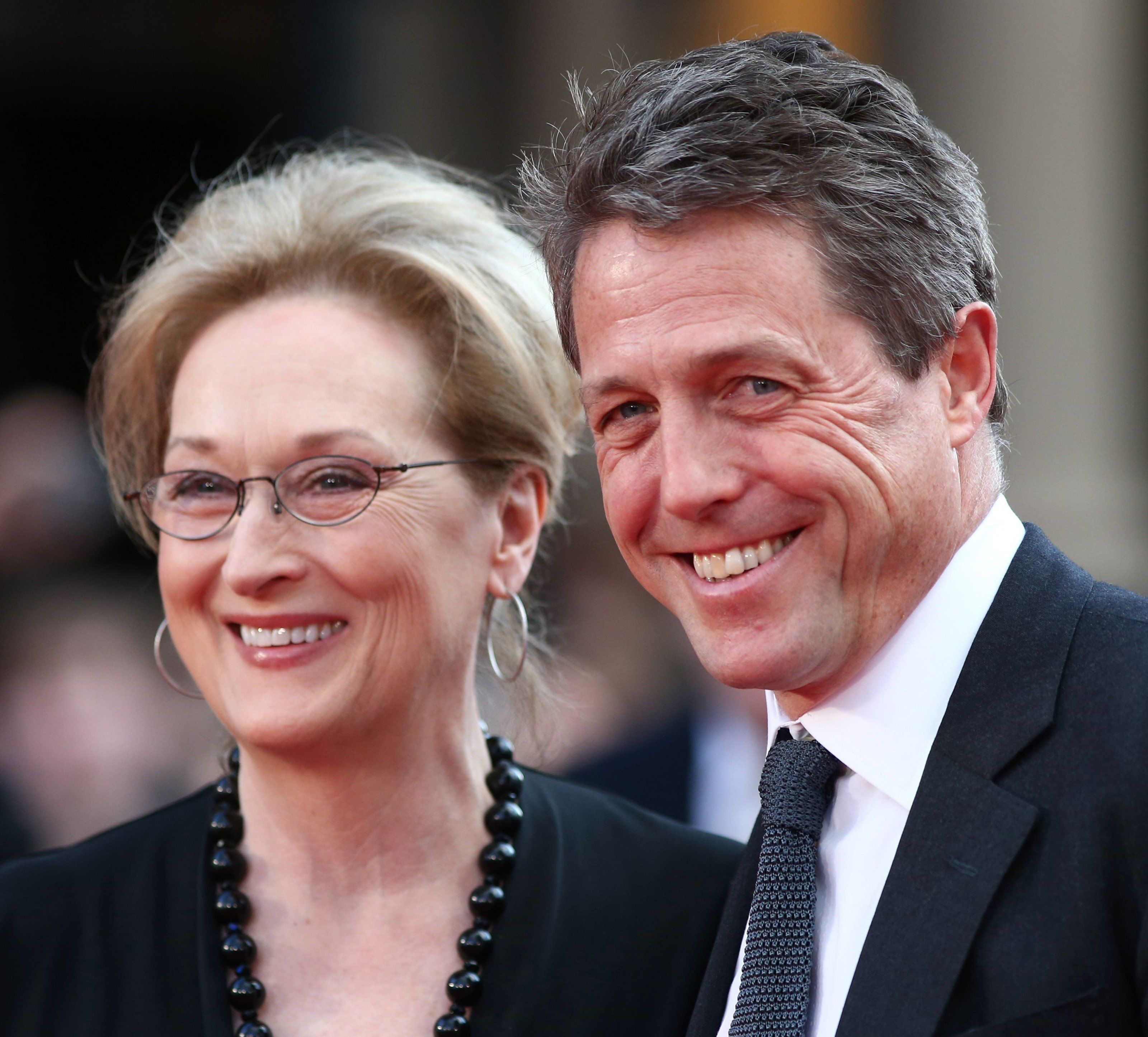 "Die Arbeit mit Meryl Streep war einschüchternd.", erzählt der 56-Jährige. "Die Arbeit mit Meryl Streep war einschüchternd.", erzählt der 56-Jährige.