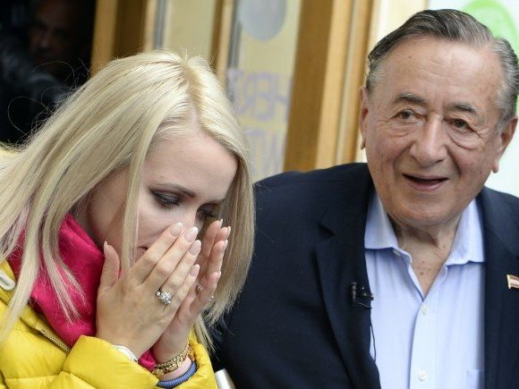 Lässt sich Cathy von Richard Lugner scheiden? Lässt sich Cathy von Richard Lugner scheiden?