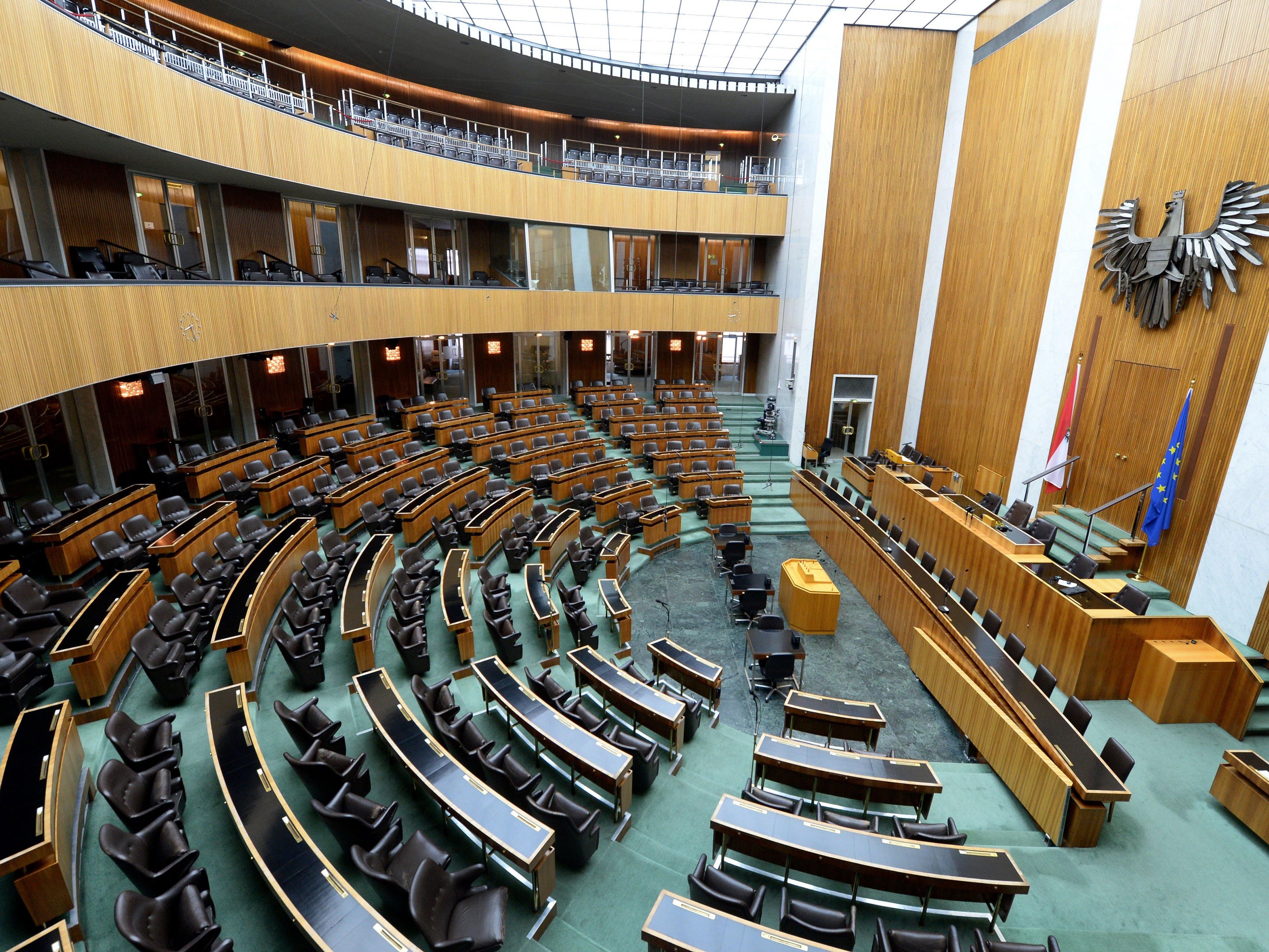 Im Nationalrat im Parlament wird am Mittwoch die Wahl-Verschiebung beschlossen