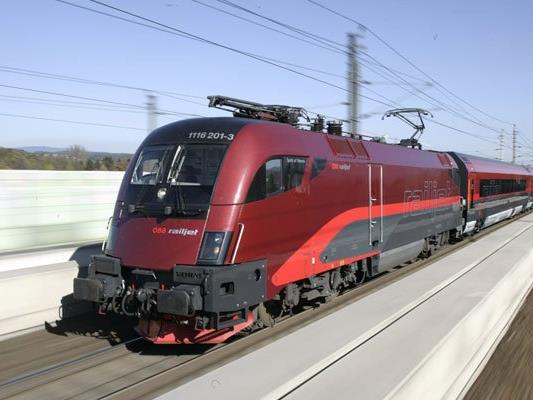Auf der Strecke zwischen Wien und Salzburg fahren künftig Railjet-Züge der ÖBB.