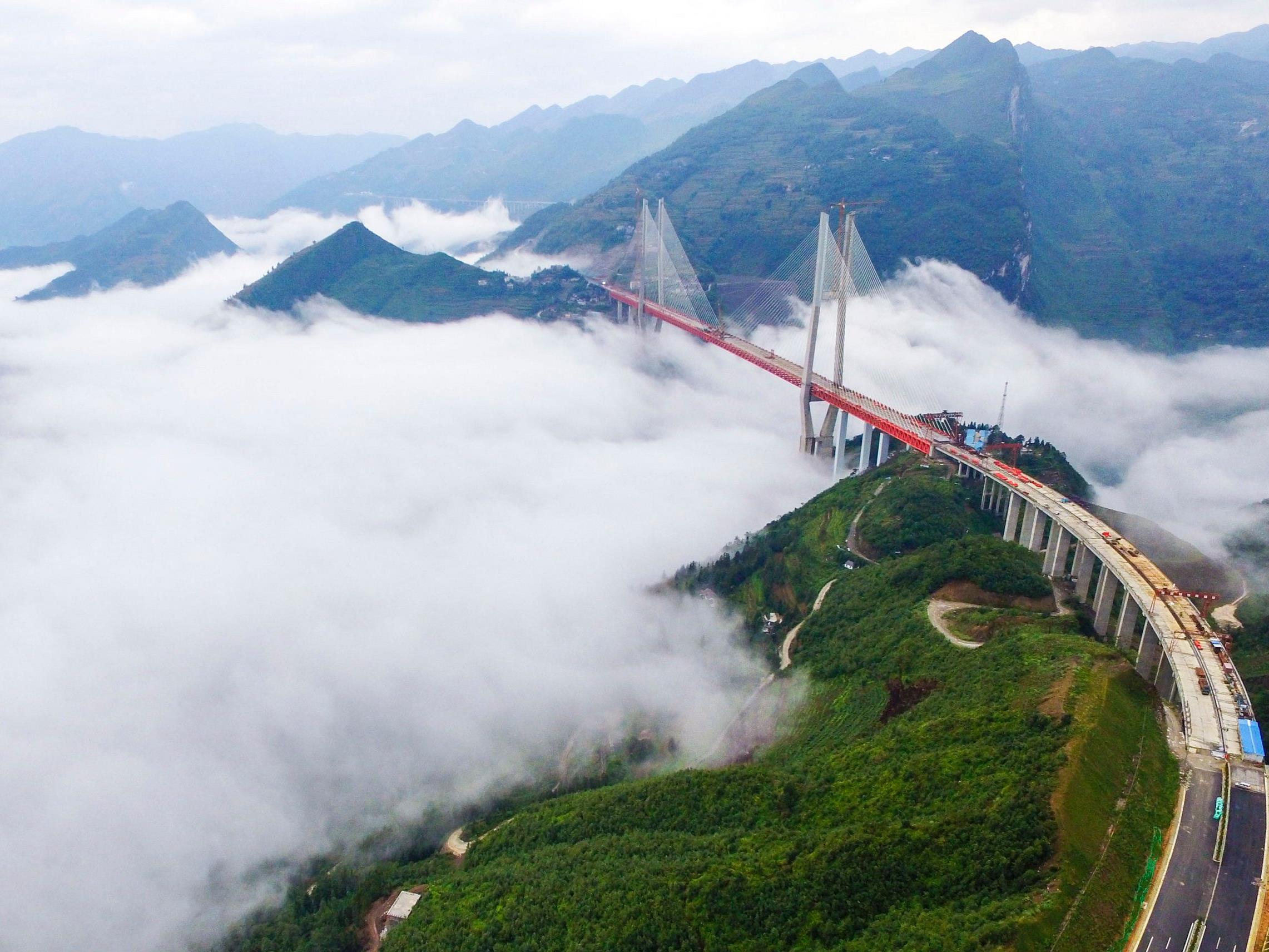 565 Meter über einen Fluss - die höchste Brücke der Welt.