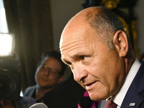 BM Wolfgang Sobotka (ÖVP) äußerte sich zur Wahlkarten-Causa BM Wolfgang Sobotka (ÖVP) äußerte sich zur Wahlkarten-Causa