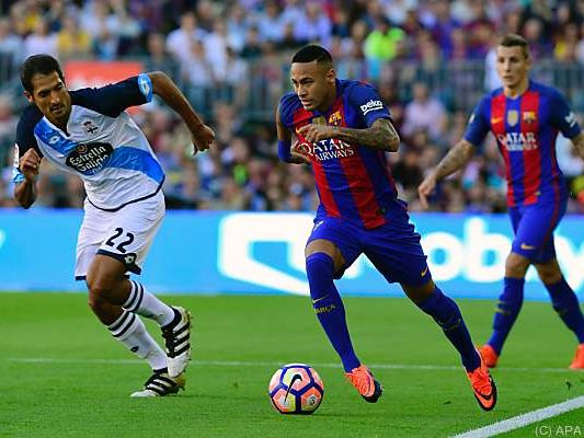 Neymar bleibt weitere fünf Jahre bei den Katalanen Neymar bleibt weitere fünf Jahre bei den Katalanen