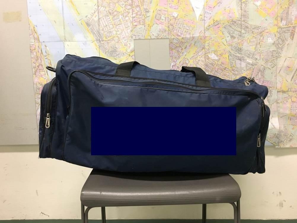 Ein Drogenkurier hat seine mit Suchtgift gefüllte Tasche im Zug vergessen
