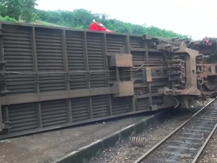 Schweres Zugunglück in Kamerun. Schweres Zugunglück in Kamerun.