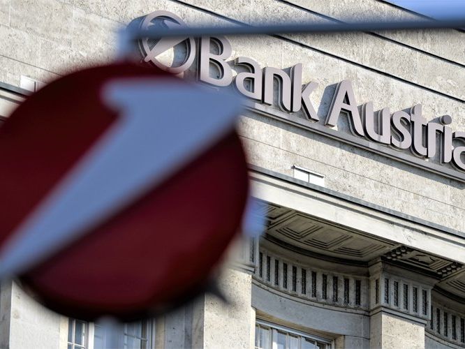 Die Bank Austria fährt ein Sparprogramm Die Bank Austria fährt ein Sparprogramm
