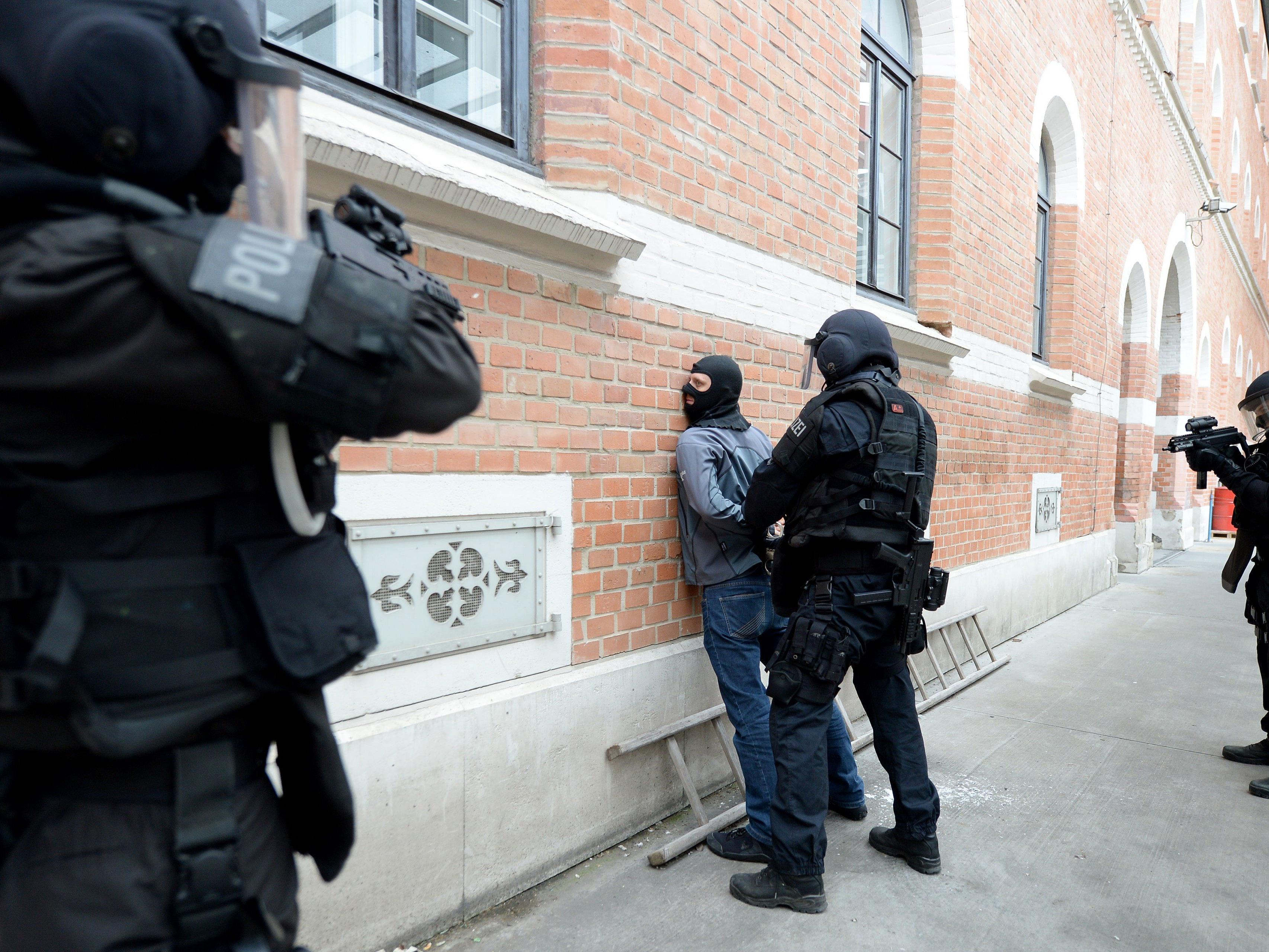 Polizisten der Sondereinheit "Einsatzkommando Cobra" werden bei der Groß-Einsatzübung dabei sein