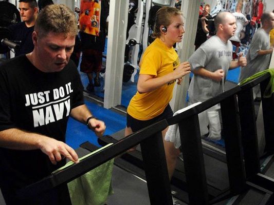 Immer mehr Leute hierzulande schwitzen im Fitness Center. Immer mehr Leute hierzulande schwitzen im Fitness Center.
