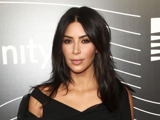 Kim Kardashian wurde in einem Appartement in Paris ausgeraubt.