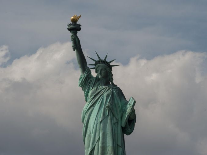 "Lady Liberty" gehört zu den berühmtesten Statuen der Welt "Lady Liberty" gehört zu den berühmtesten Statuen der Welt