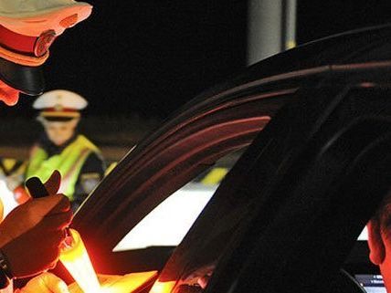 Aus Haft geflohener Vergewaltiger bei Kontrolle auf A2 erwischt Aus Haft geflohener Vergewaltiger bei Kontrolle auf A2 erwischt