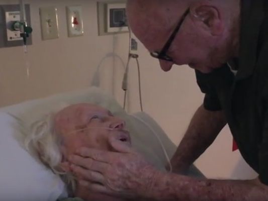Dieses Ehepaar ist ein Beispiel für die wahre Liebe. Dieses Ehepaar ist ein Beispiel für die wahre Liebe.
