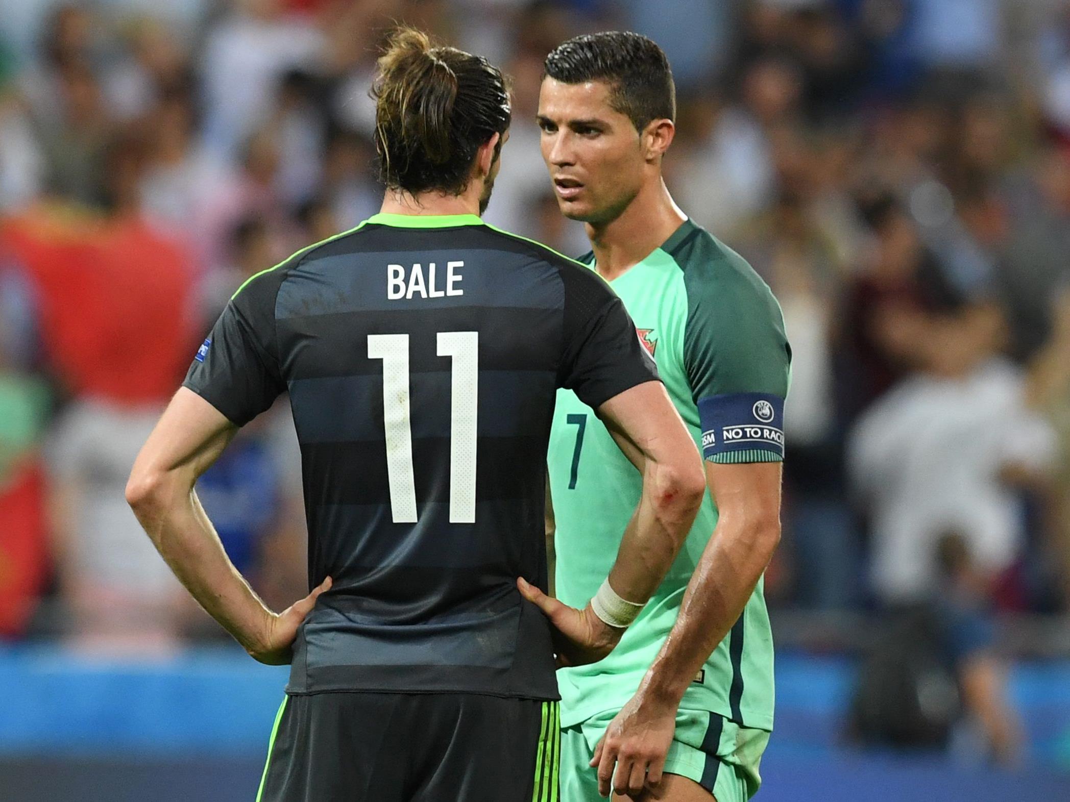 Gareth Bale und Cristiano Ronaldo: Zwei Weltstars untereinander im Plausch.