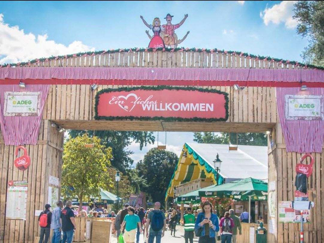 ein Wiener Wiesn Gast randalierte und attackierte unter anderem einen Polizisten ein Wiener Wiesn Gast randalierte und attackierte unter anderem einen Polizisten