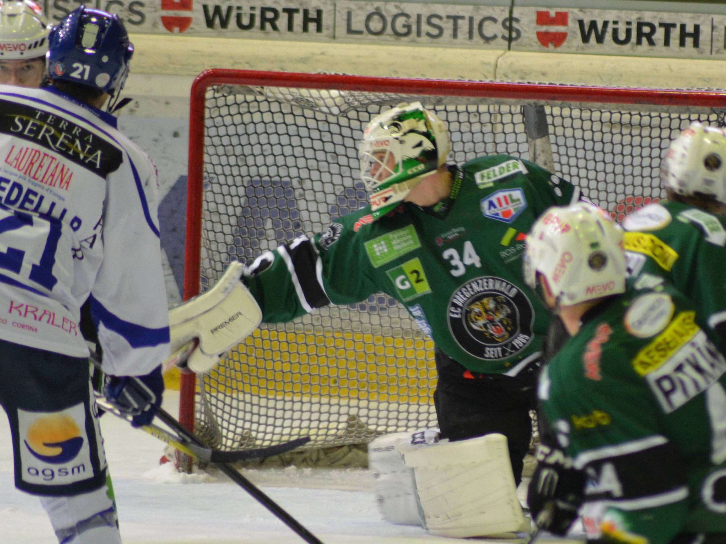 Wald-Goalie Misa Pietilä war gegen Cortina ein sicherer Rückhalt. Wald-Goalie Misa Pietilä war gegen Cortina ein sicherer Rückhalt.