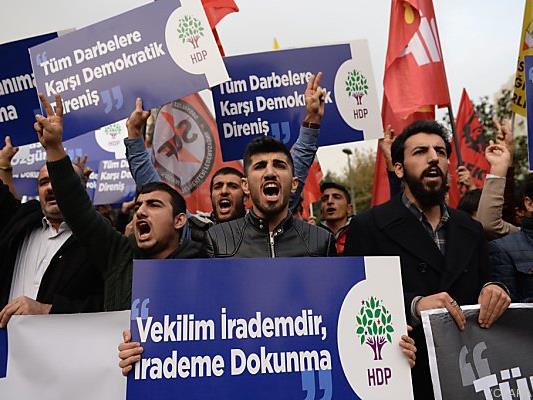 In Istanbul wurde gegen die Festnahmen demonstriert