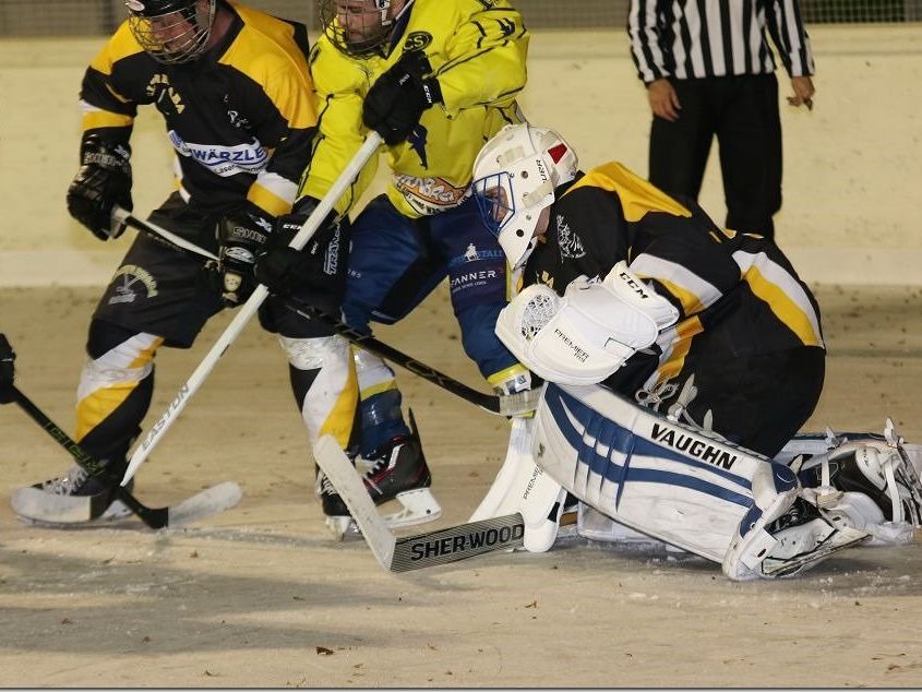 Extrem viele Tore fielen im Eishockey Unterhaus Extrem viele Tore fielen im Eishockey Unterhaus