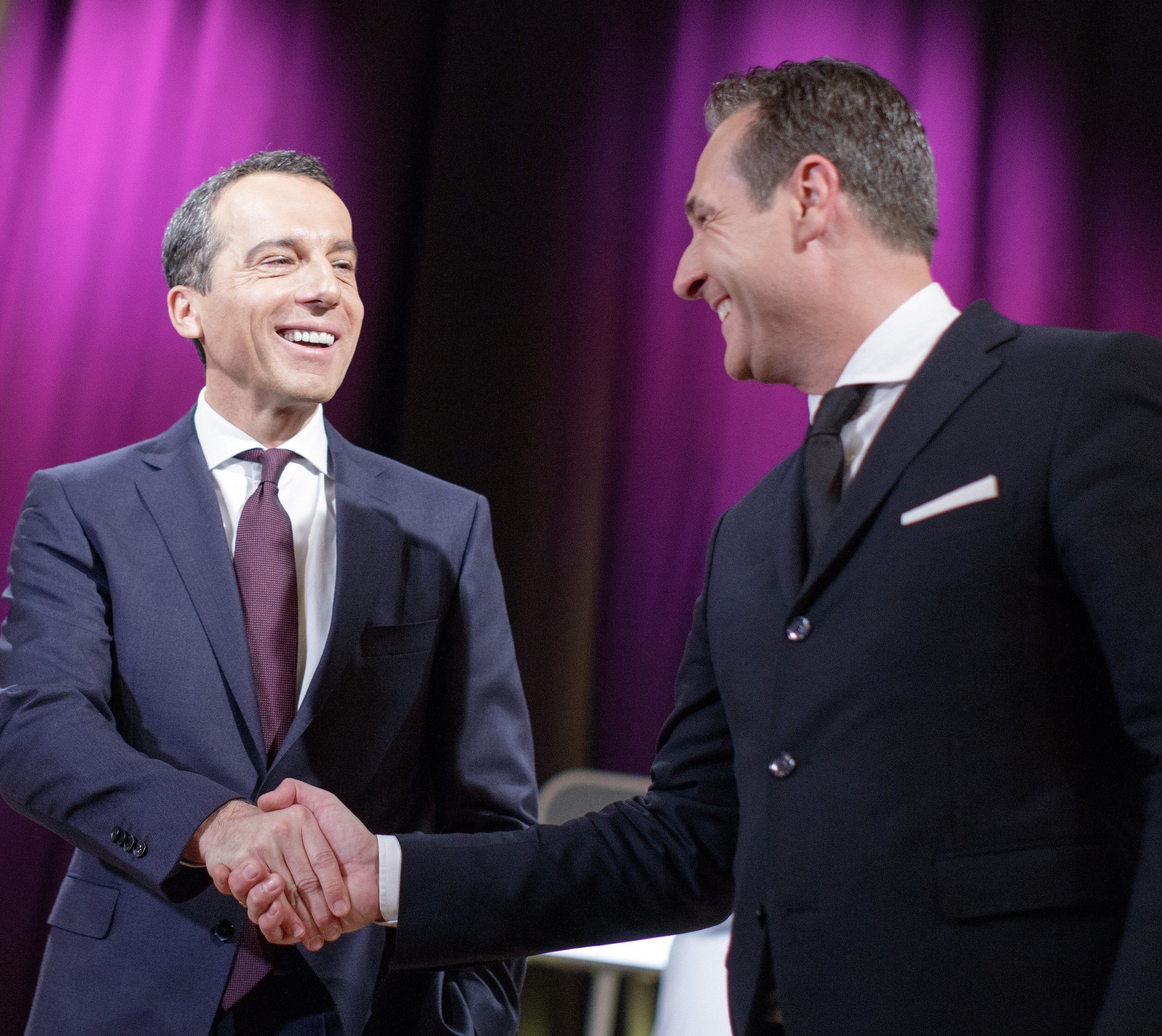 Bundeskanzler Christian Kern und FPÖ-Bundesparteichef Heinz-Christian Strache bei der Klartext"-Diskussion im ORF-RadioKulturhaus in Wien Bundeskanzler Christian Kern und FPÖ-Bundesparteichef Heinz-Christian Strache bei der Klartext"-Diskussion im ORF-RadioKulturhaus in Wien