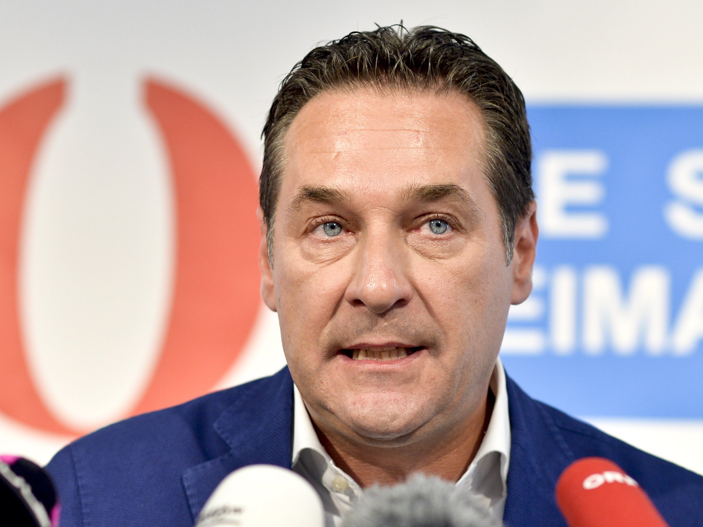 Strache sah sich in einem Dialog der Serie als homosexuell bezeichnet. Strache sah sich in einem Dialog der Serie als homosexuell bezeichnet.