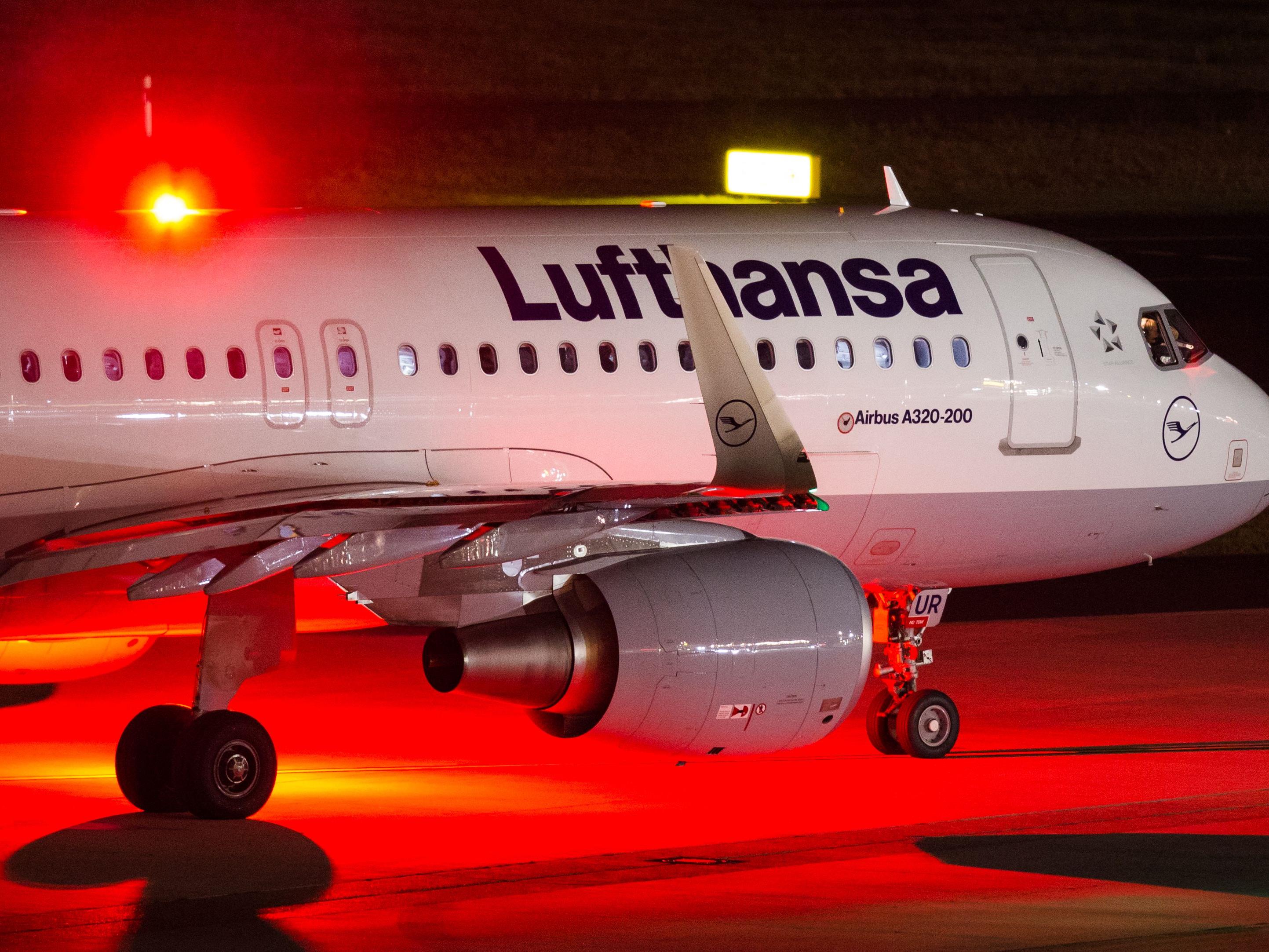 Die Lufthansa-Piloten weiten ihren Streik auf Donnerstag aus.