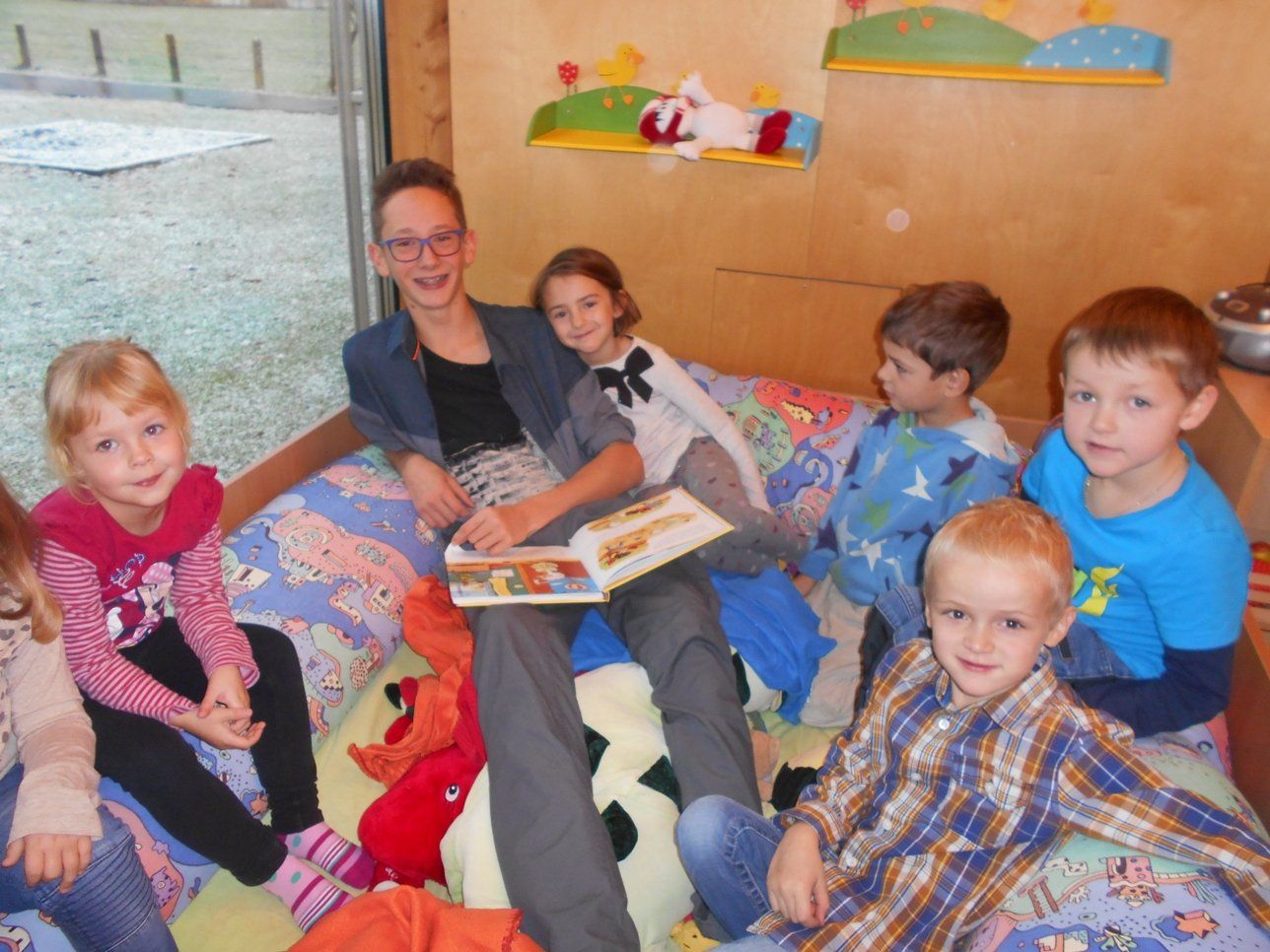 Die Kinder genossen sichtlich die männlichen Gäste Die Kinder genossen sichtlich die männlichen Gäste