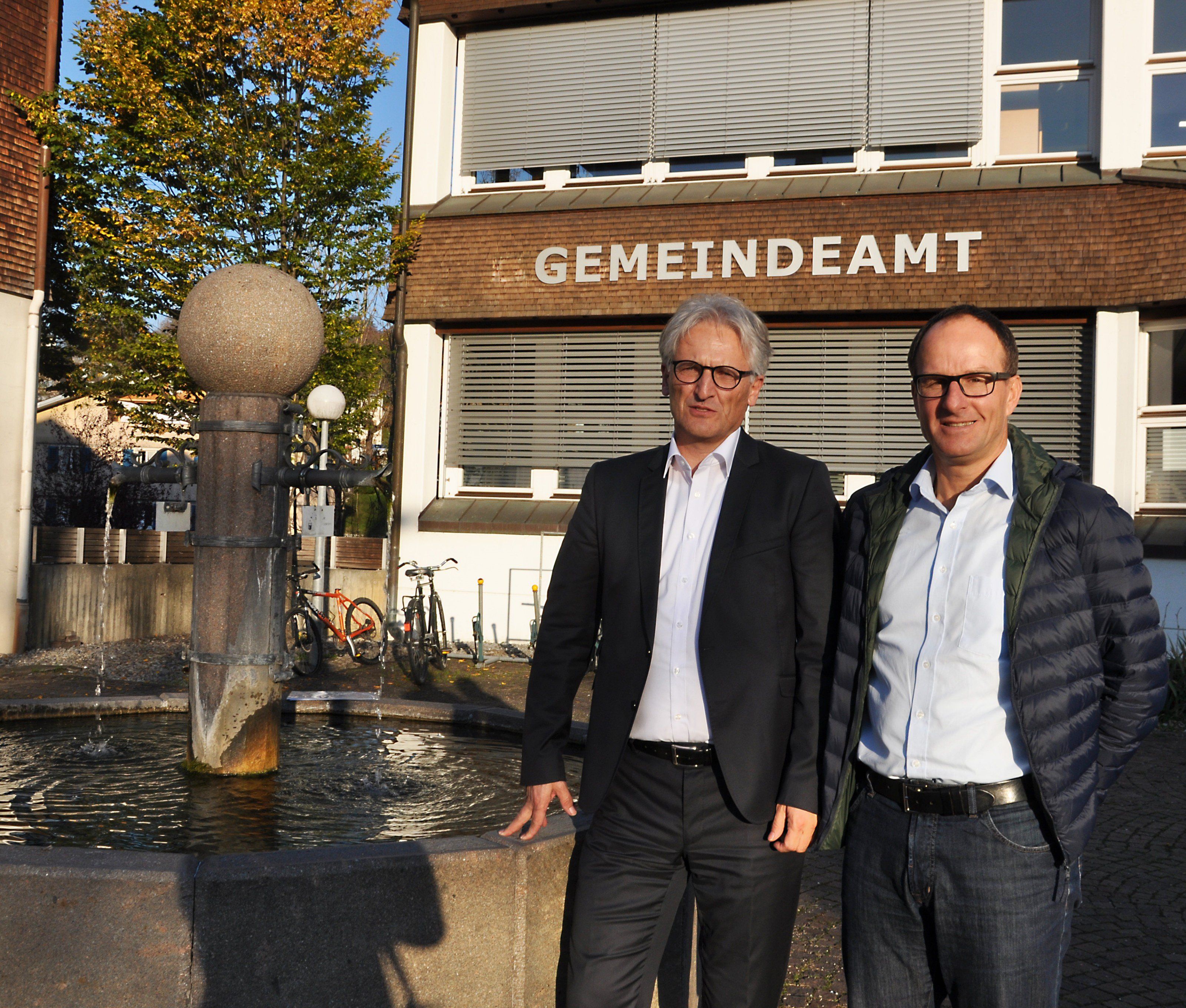 Bürgermeister Paul Sutterlüty und Vizebürgermeister Karl-Heinz Zündel setzen auf Teamarbeit. Bürgermeister Paul Sutterlüty und Vizebürgermeister Karl-Heinz Zündel setzen auf Teamarbeit.