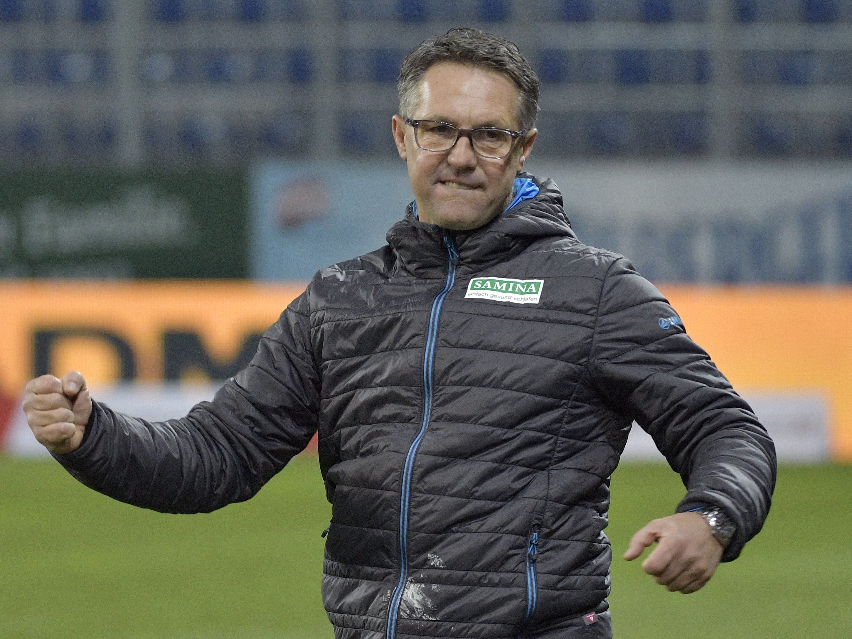 Damir Canadi wechselt von Altach zu Rapid Wien. Damir Canadi wechselt von Altach zu Rapid Wien.