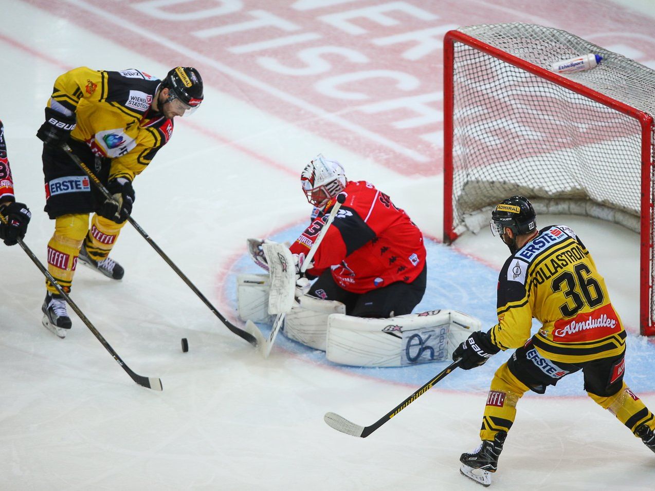 Die Vienna Capitals konnten sich gegen Znojmo durchsetzen. Die Vienna Capitals konnten sich gegen Znojmo durchsetzen.