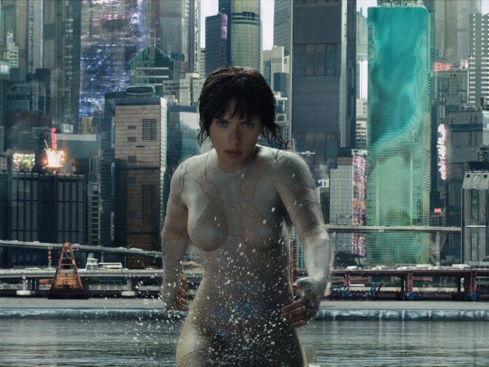 Scarlett Johansson im ersten Trailer zum Sci-Fi-Thriller "Ghost in the Shell" Scarlett Johansson im ersten Trailer zum Sci-Fi-Thriller "Ghost in the Shell"
