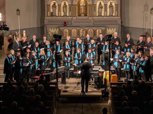 Der Chor St. Martin weckte mit seinem Konzert die Begeisterung für Chormusik.