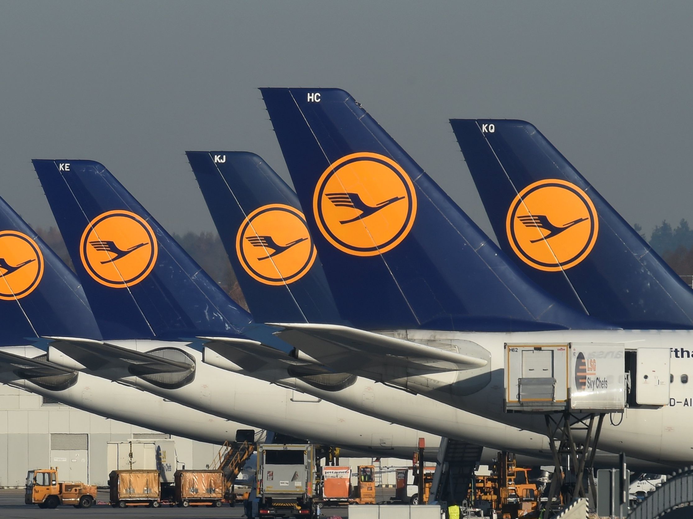 Auch am Mittwoch wird der Flugverkehr von und nach Österreich durch den Lufthansa-Streik betroffen sein Auch am Mittwoch wird der Flugverkehr von und nach Österreich durch den Lufthansa-Streik betroffen sein
